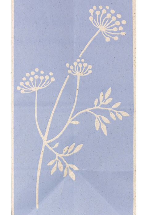 dettaglio soffietto laterale azzurro con fiori colore neutro